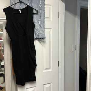 Fitted black dress